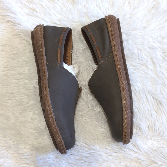 NWB Born Naya Grey Genuine Suede Leather Slip On Loafers - Picture 7 of 16